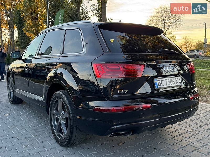 Внедорожник / Кроссовер Audi Q7 2016 в Стрые