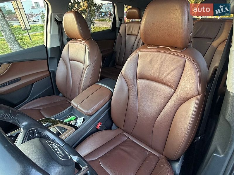 Внедорожник / Кроссовер Audi Q7 2016 в Стрые