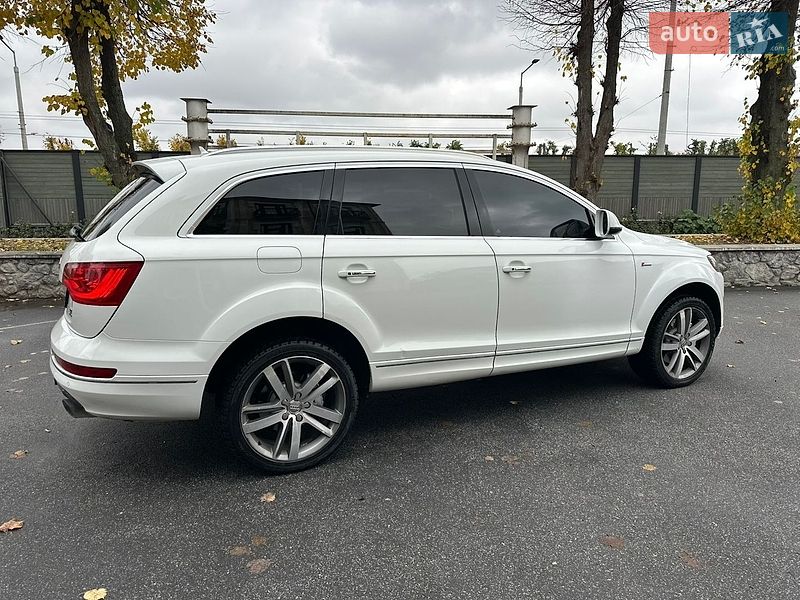 Внедорожник / Кроссовер Audi Q7 2014 в Виннице
