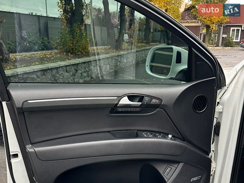 Внедорожник / Кроссовер Audi Q7 2014 в Виннице