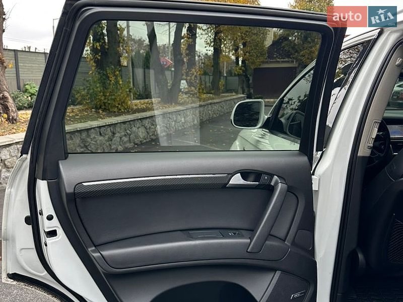 Внедорожник / Кроссовер Audi Q7 2014 в Виннице