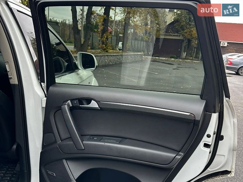 Внедорожник / Кроссовер Audi Q7 2014 в Виннице