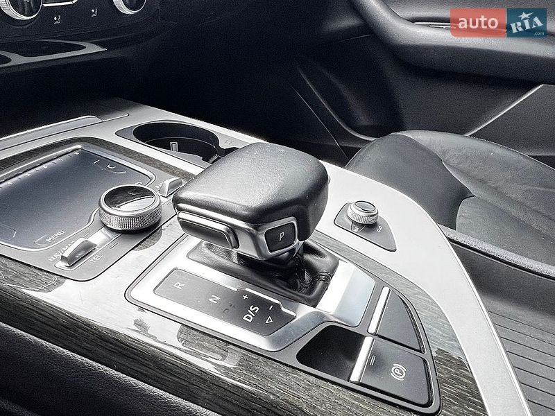 Внедорожник / Кроссовер Audi Q7 2017 в Умани