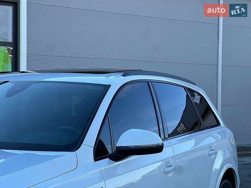 Позашляховик / Кросовер Audi Q7 2019 в Мукачевому