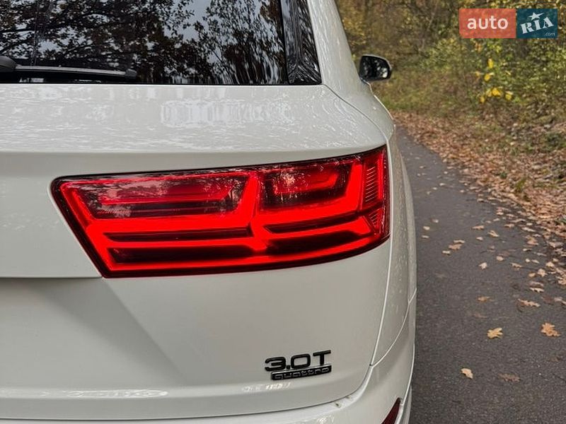 Внедорожник / Кроссовер Audi Q7 2019 в Киеве