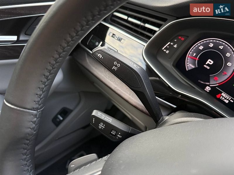 Позашляховик / Кросовер Audi Q7 2020 в Києві