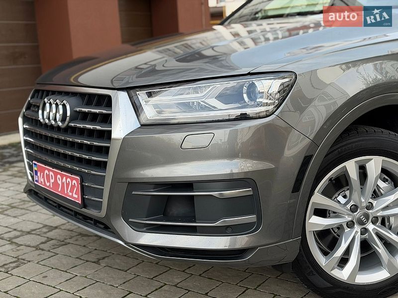 Позашляховик / Кросовер Audi Q7 2016 в Івано-Франківську