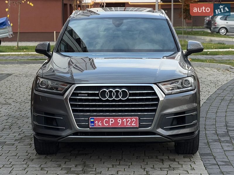 Позашляховик / Кросовер Audi Q7 2016 в Івано-Франківську