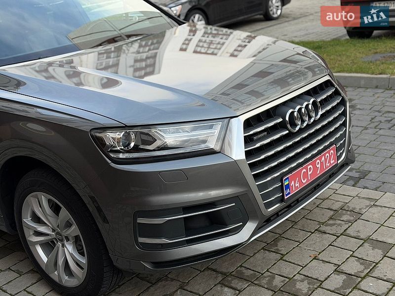 Позашляховик / Кросовер Audi Q7 2016 в Івано-Франківську