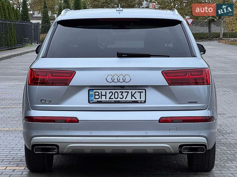 Внедорожник / Кроссовер Audi Q7 2017 в Одессе