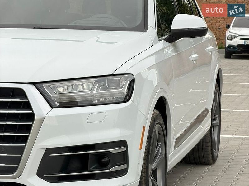 Позашляховик / Кросовер Audi Q7 2018 в Дубні фото 9 Позашляховик / Кросовер Audi Q7 2018 в Дубні
