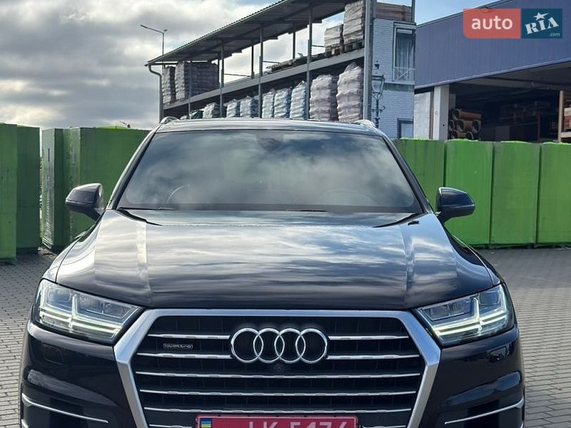 Позашляховик / Кросовер Audi Q7 2017 в Ковелі