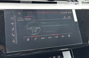 Внедорожник / Кроссовер Audi Q8 e-tron 2023 в Киеве