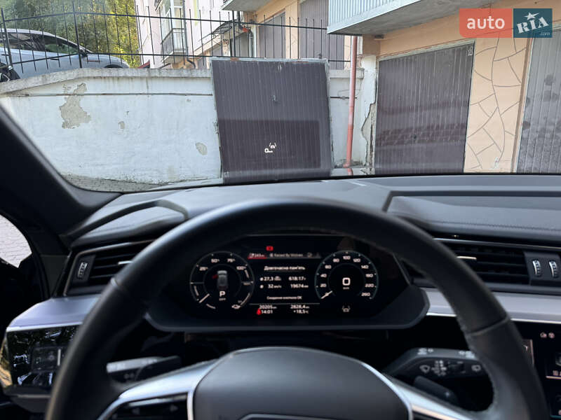 Внедорожник / Кроссовер Audi Q8 e-tron 2023 в Тернополе