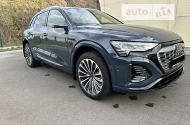 Позашляховик / Кросовер Audi Q8 e-tron 2023 в Вінниці