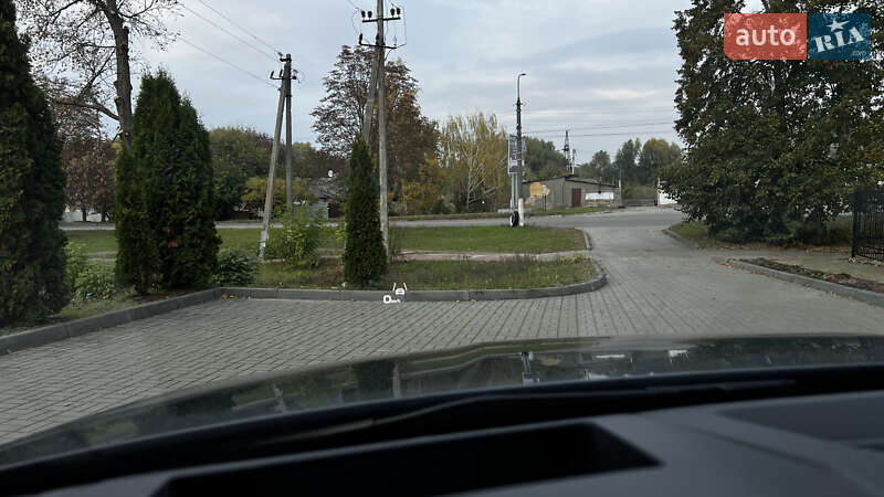 Внедорожник / Кроссовер Audi Q8 e-tron 2023 в Киеве
