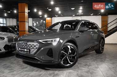 Позашляховик / Кросовер Audi Q8 e-tron 2023 в Одесі