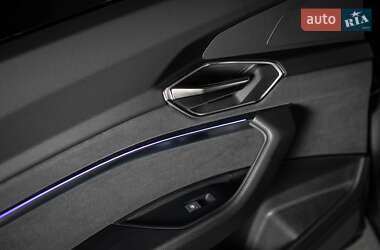 Внедорожник / Кроссовер Audi Q8 e-tron 2023 в 