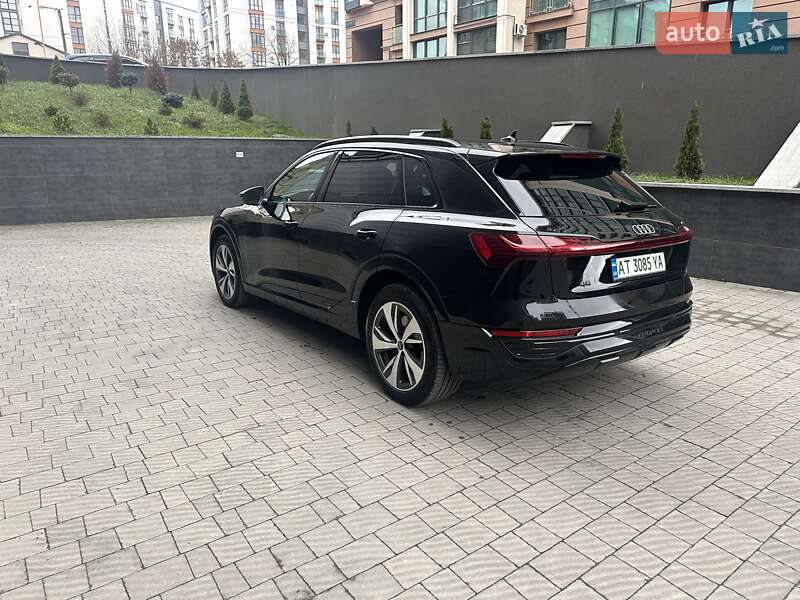 Внедорожник / Кроссовер Audi Q8 e-tron 2023 в Ивано-Франковске