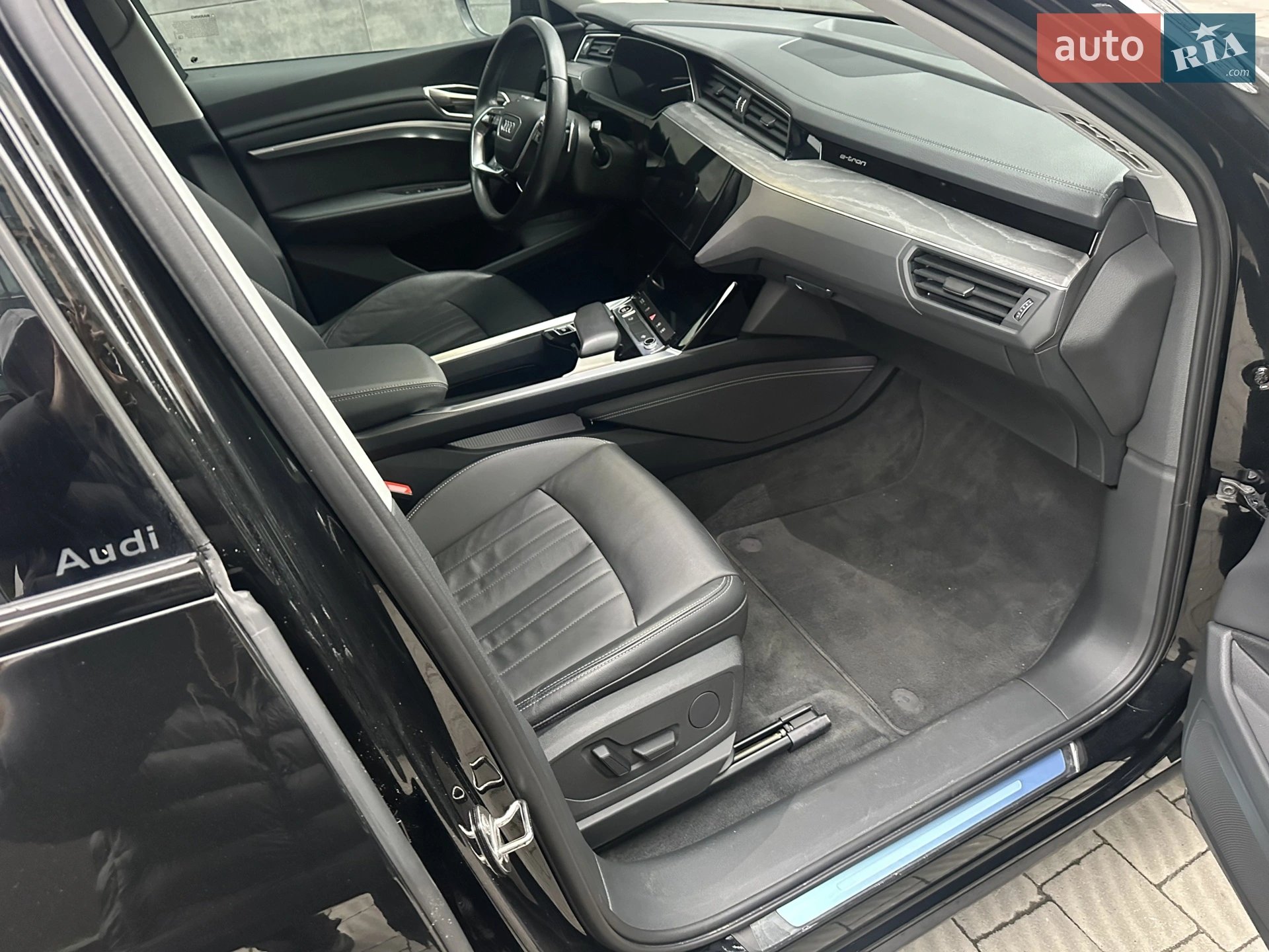 2023 Audi Q8 - мініатюра 14