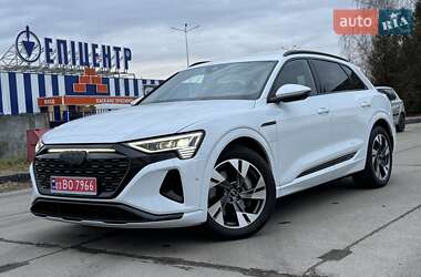 Позашляховик / Кросовер Audi Q8 e-tron 2024 в Києві