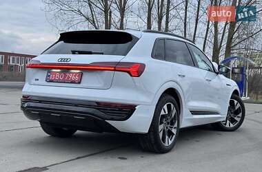 Позашляховик / Кросовер Audi Q8 e-tron 2024 в Києві