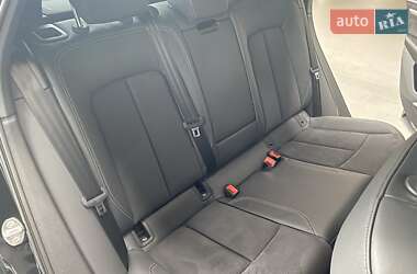 Позашляховик / Кросовер Audi Q8 e-tron 2023 в 