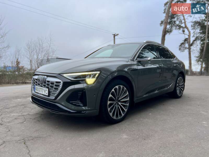 Позашляховик / Кросовер Audi Q8 e-tron 2023 в Вінниці