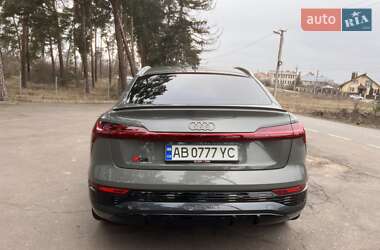 Внедорожник / Кроссовер Audi Q8 e-tron 2023 в 