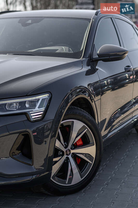 Внедорожник / Кроссовер Audi Q8 e-tron 2023 в Львове