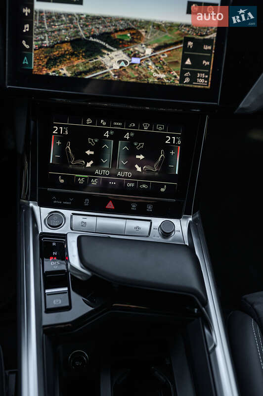 Внедорожник / Кроссовер Audi Q8 e-tron 2023 в Львове