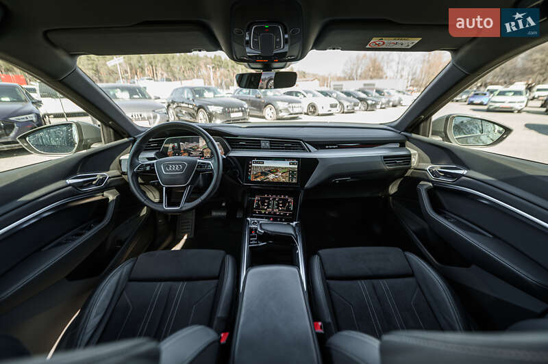 Внедорожник / Кроссовер Audi Q8 e-tron 2023 в Львове