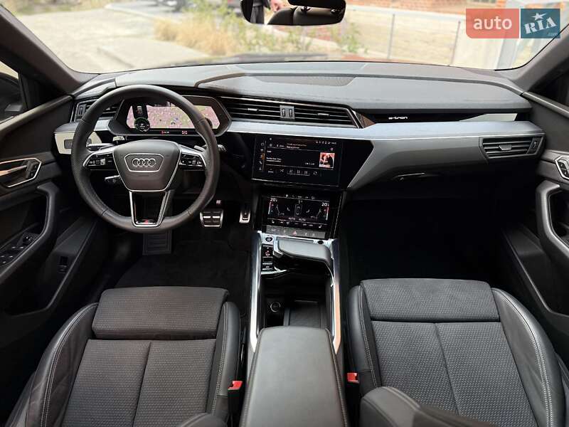 Внедорожник / Кроссовер Audi Q8 e-tron 2023 в Львове