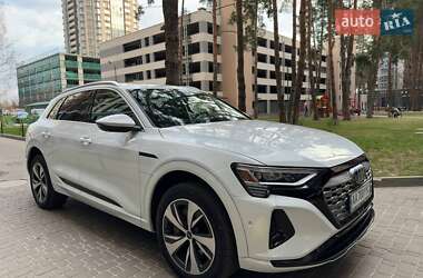 Внедорожник / Кроссовер Audi Q8 e-tron 2023 в 