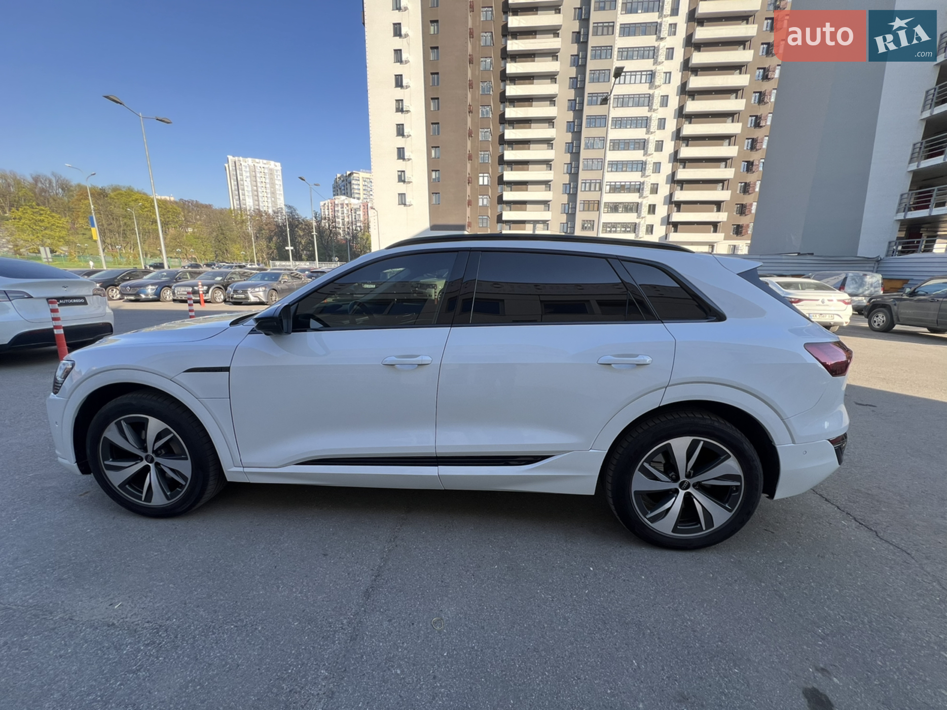2023 Audi Q8 - мініатюра 6