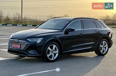 Внедорожник / Кроссовер Audi Q8 e-tron 2023 в 