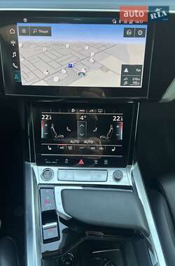 Внедорожник / Кроссовер Audi Q8 e-tron 2023 в 