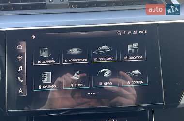 Внедорожник / Кроссовер Audi Q8 e-tron 2023 в 