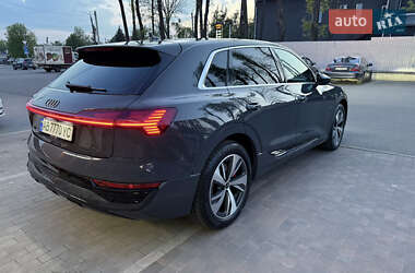 Внедорожник / Кроссовер Audi Q8 e-tron 2023 в 