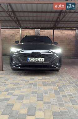 Внедорожник / Кроссовер Audi Q8 e-tron 2023 в 