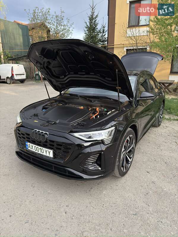 Внедорожник / Кроссовер Audi Q8 e-tron 2023 в Харькове