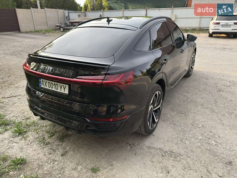 Внедорожник / Кроссовер Audi Q8 e-tron 2023 в Харькове