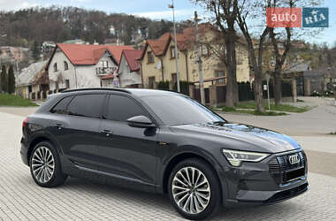 Внедорожник / Кроссовер Audi Q8 e-tron 2023 в Львове