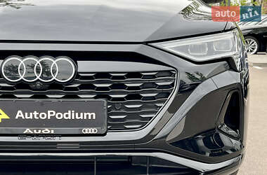 Позашляховик / Кросовер Audi Q8 e-tron 2023 в 