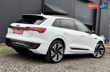 Внедорожник / Кроссовер Audi Q8 e-tron 2024 в 