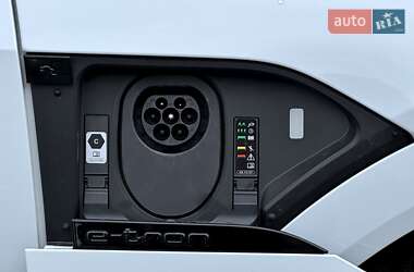 Внедорожник / Кроссовер Audi Q8 e-tron 2024 в 