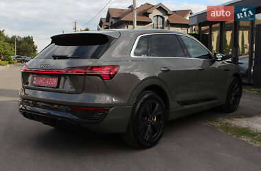 Внедорожник / Кроссовер Audi Q8 e-tron 2023 в 