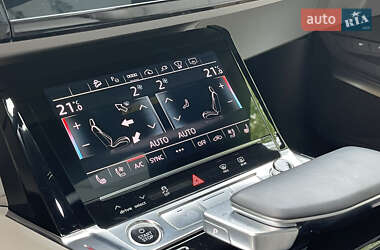 Внедорожник / Кроссовер Audi Q8 e-tron 2024 в 