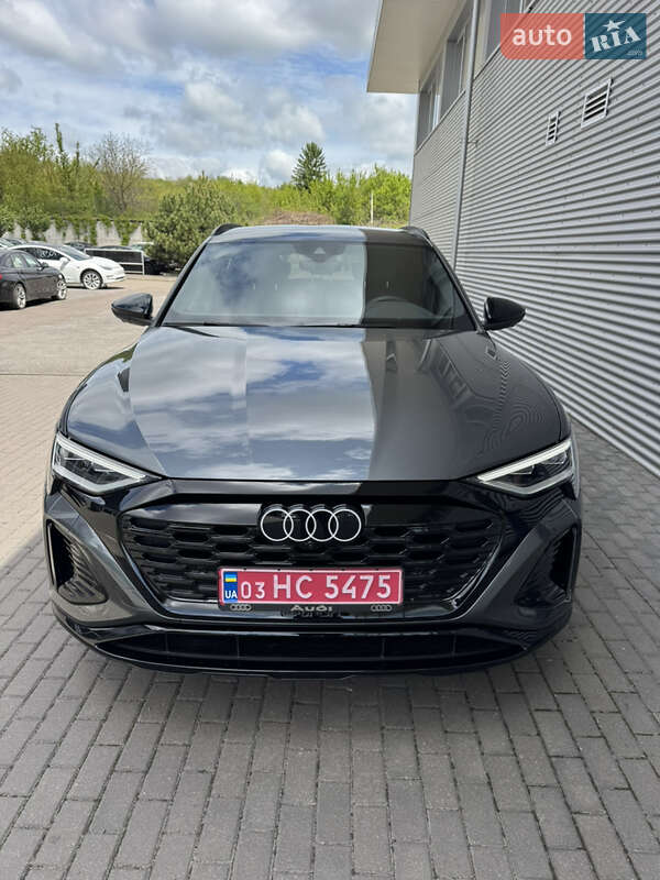 Внедорожник / Кроссовер Audi Q8 e-tron 2023 в Ровно