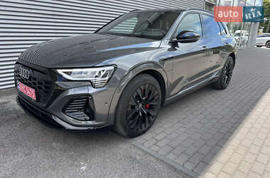 Внедорожник / Кроссовер Audi Q8 e-tron 2023 в 